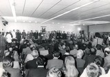<div class=lightGallery-captions><p>Acto de inauguración del Hospital MAZ de Zaragoza el 2 de junio de 1977.</p><p> El nuevo Centro permite situar a nuestra Mutua a la cabeza de las mutuas  españolas en cuanto a la relación entre el número de trabajadores protegidos y la disposición de plazas sanitarias propias.</p><h4>Material cedido por 011 - MAZ</h4><span>02/06/1977</span></div>