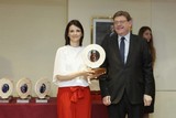 <div class=lightGallery-captions><p>Galardón Accord a la Calidad Social de la Empresa 2018, otorgado por la Cámara de Comercio de Castellón, recibió la directora adjunta de Unión de Mutuas, Teresa Blasco, el reconocimiento de manos del presidente de la Generalitat, D. Ximo Puig.</p><p></p><h4>Material cedido por 267 - UNION DE MUTUAS</h4><span>2019</span></div>